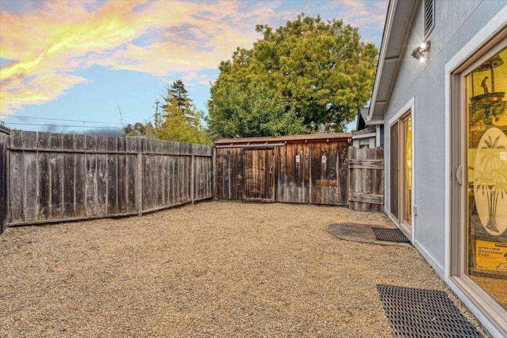 Santa Cruz, CA 95060,338 Dufour ST
