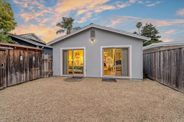 Santa Cruz, CA 95060,338 Dufour ST