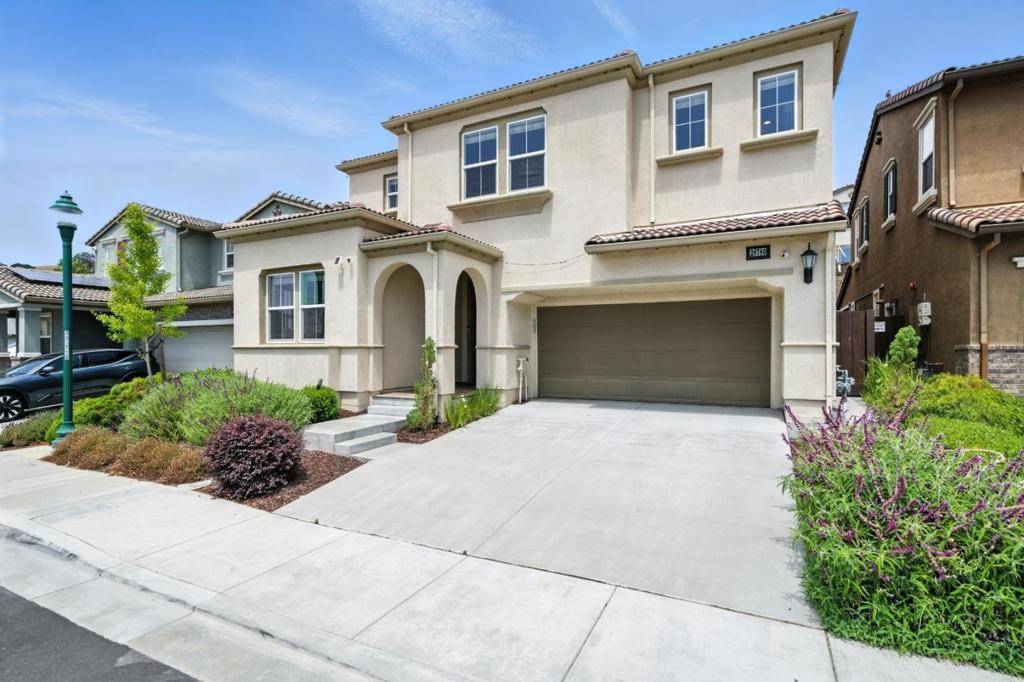 Hayward, CA 94544,28780 Vista Grande DR