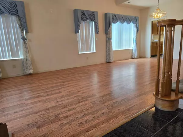 Salinas, CA 93906,1204 Pickford WAY