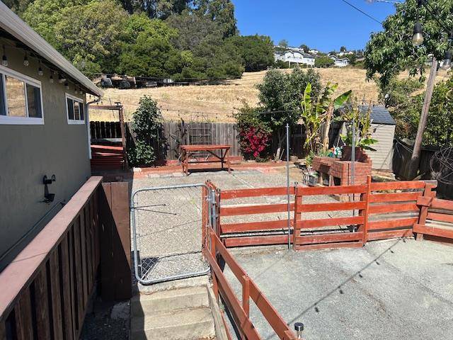 Hayward, CA 94544,731 Gleneagle AVE