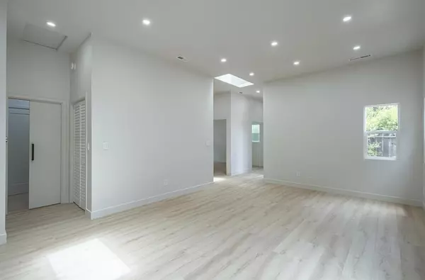 Seaside, CA 93955,987 Harcourt #C