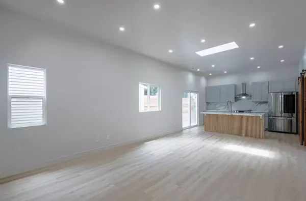 Seaside, CA 93955,987 Harcourt #C