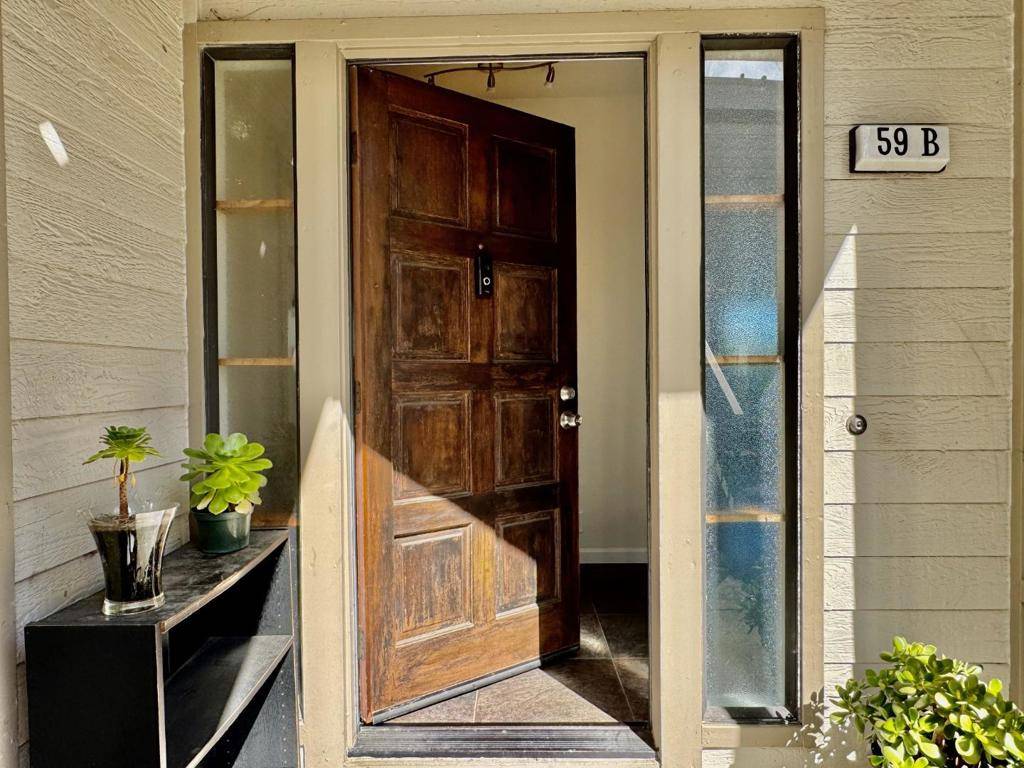 South San Francisco, CA 94080,59 Appian WAY #B