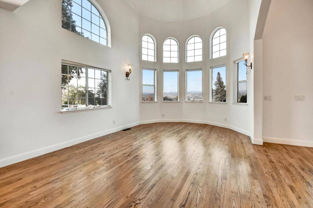 Morgan Hill, CA 95037,2295 Mcdonald LN