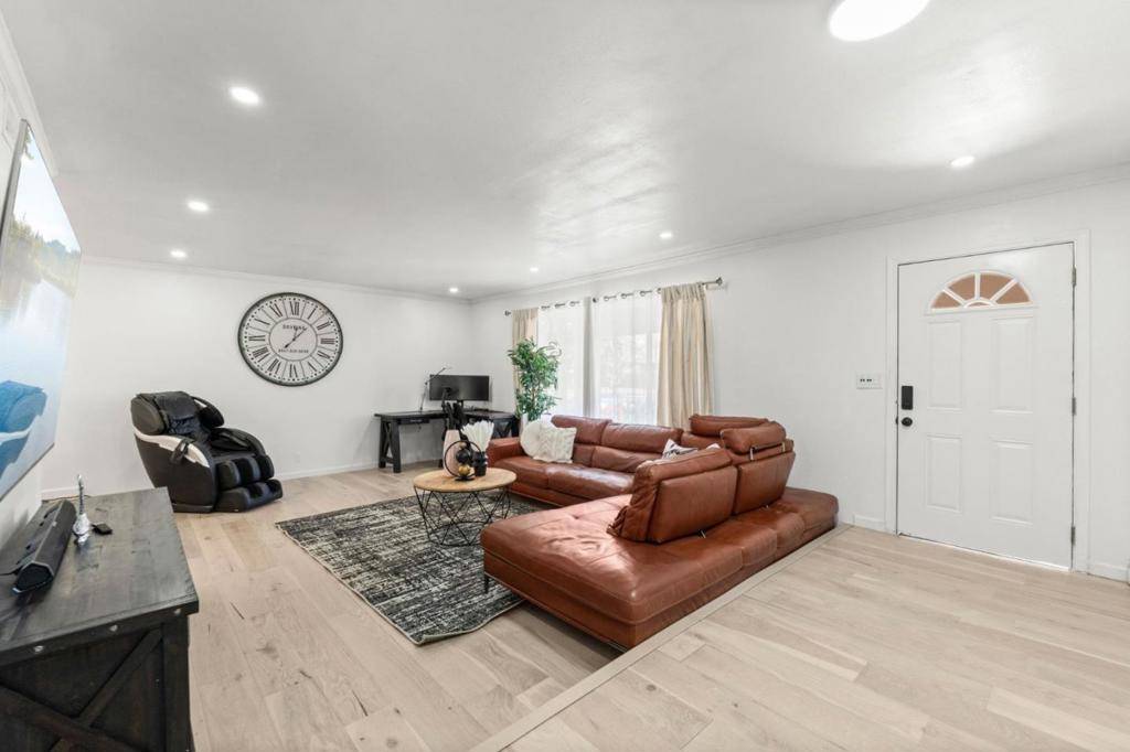 Milpitas, CA 95035,455 S Park Victoria DR