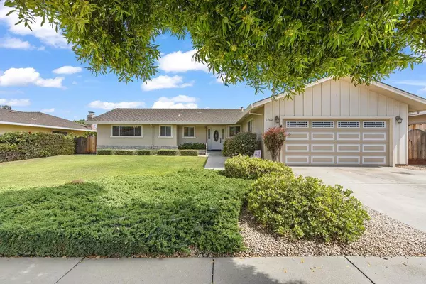 1500 Sunset DR, Hollister, CA 95023