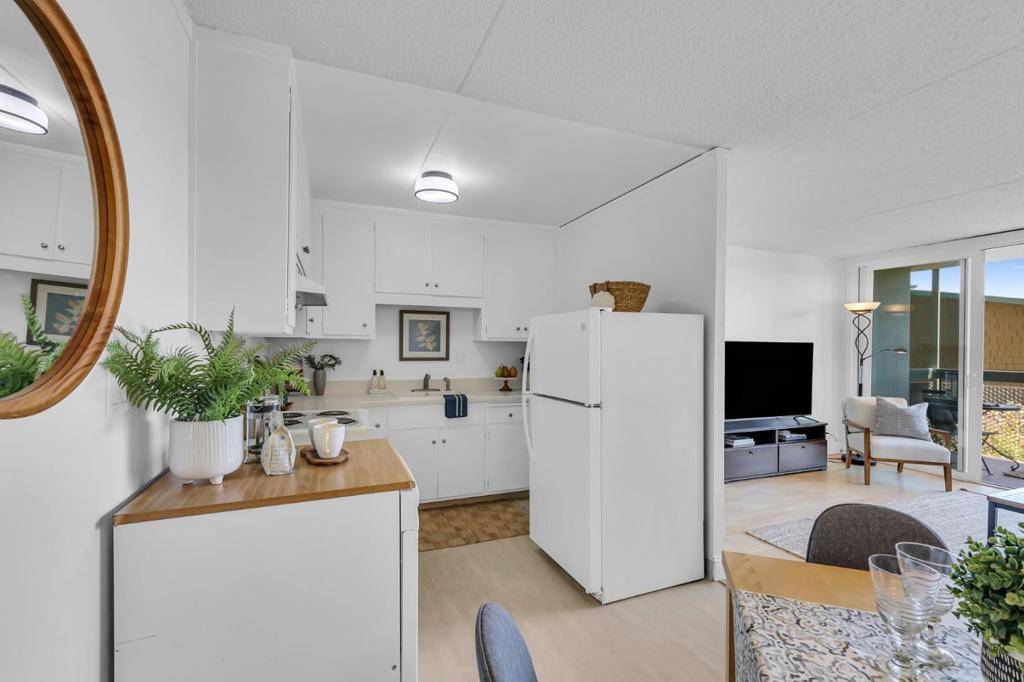 Santa Cruz, CA 95060,180 Dakota AVE #24
