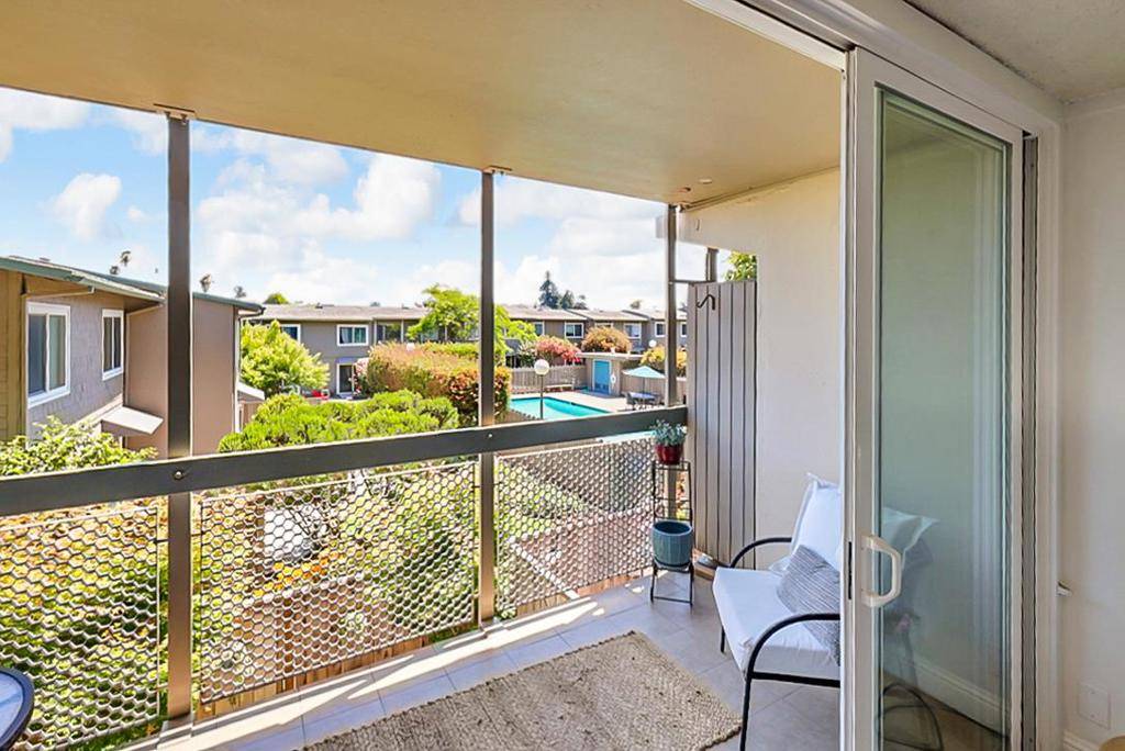 Santa Cruz, CA 95060,180 Dakota AVE #24