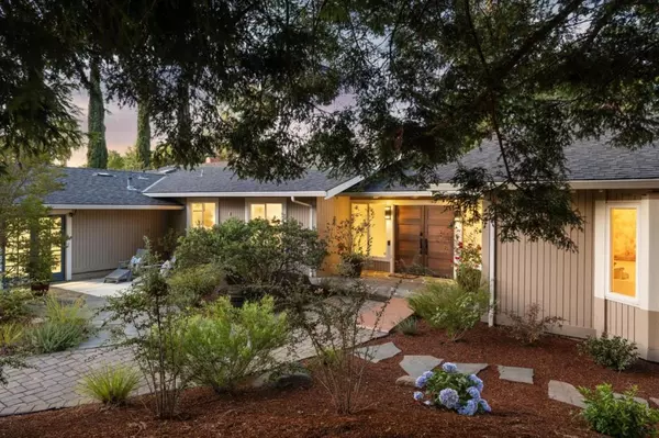 Palo Alto, CA 94306,822 Mesa CT