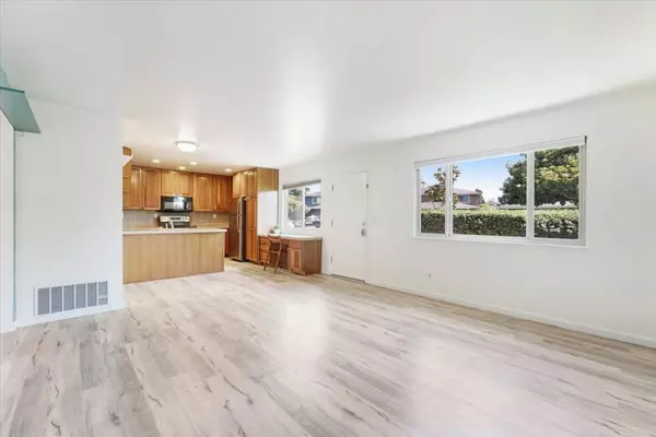 Capitola, CA 95010,1415 Ruby CT #1