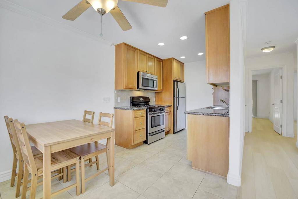Mountain View, CA 94043,1939 Rock ST #4