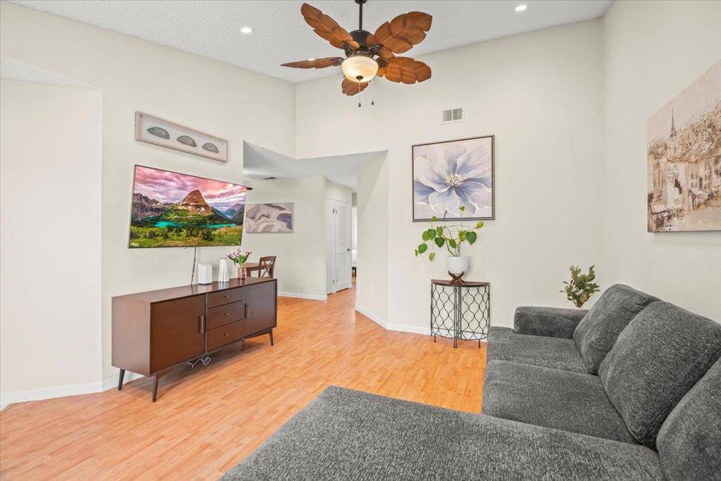 San Leandro, CA 94578,3847 Yorkshire ST #8