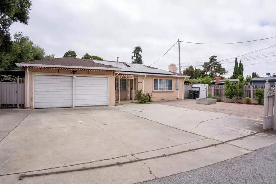 2232 Euclid AVE, East Palo Alto, CA 94303