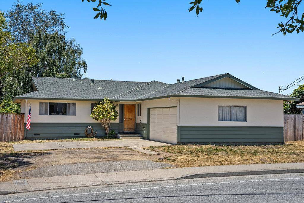 2107 Chanticleer AVE, Santa Cruz, CA 95062