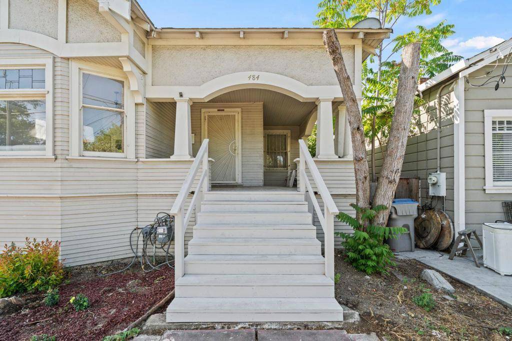 San Jose, CA 95112,484 E Saint John ST