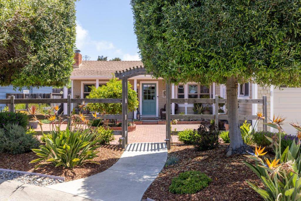 Del Rey Oaks, CA 93940,10 Boronda WAY