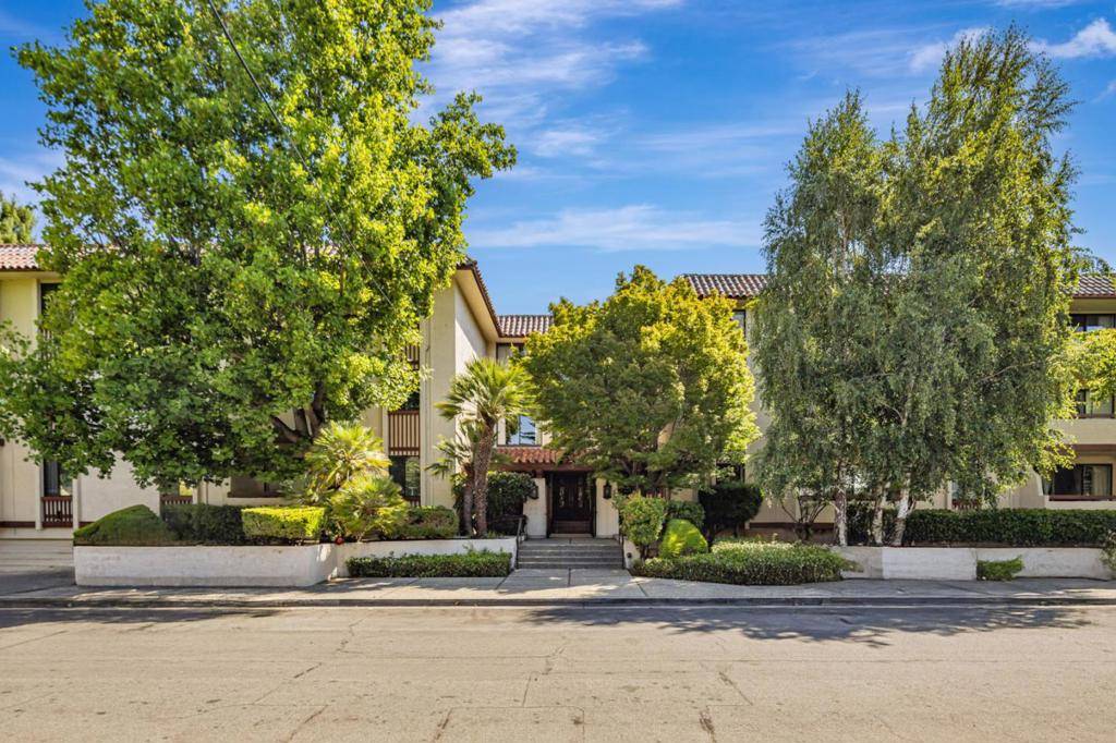 320 Elm ST #111, San Mateo, CA 94401