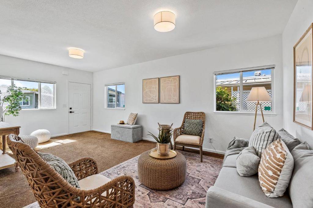 Capitola, CA 95010,4160 Jade ST