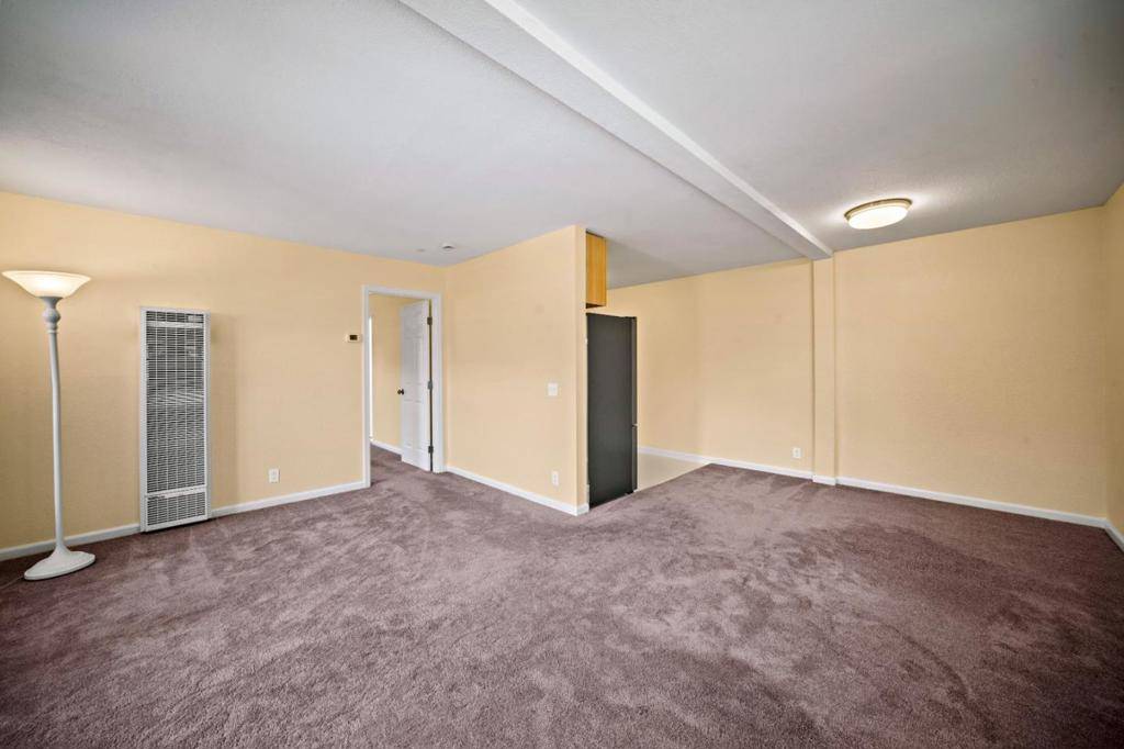 Monterey, CA 93940,820 Casanova AVE #75