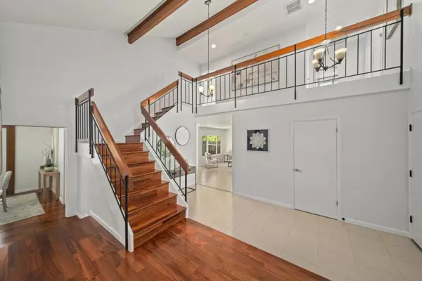 San Jose, CA 95120,7188 Anjou Creek CIR