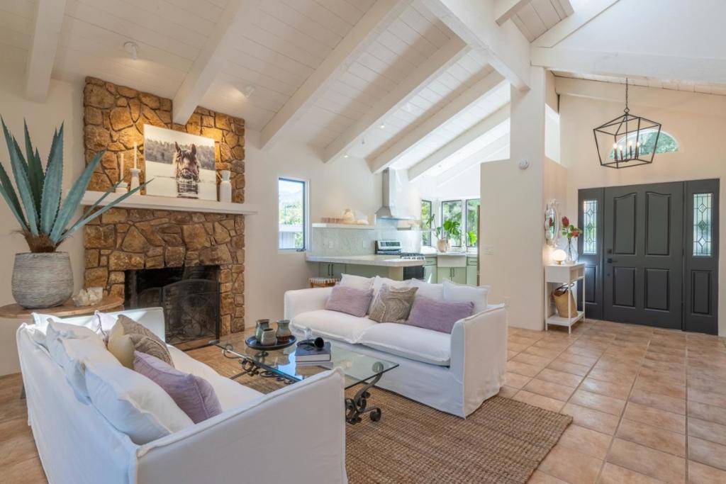 Carmel Valley, CA 93924,77 Paso Hondo #A