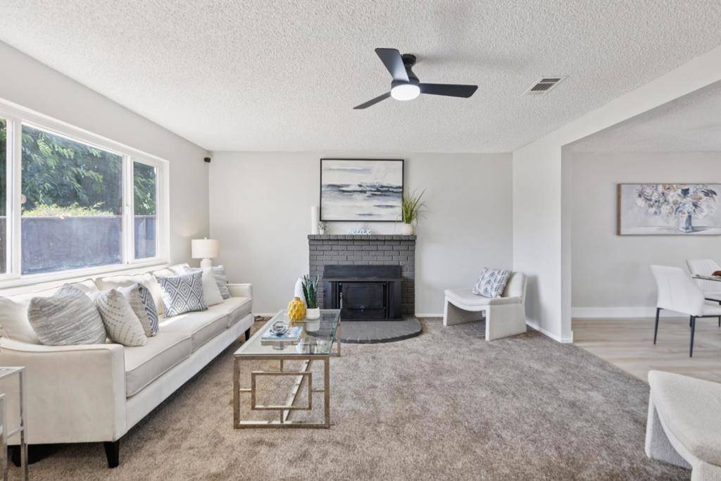 Dixon, CA 95620,490 South CT