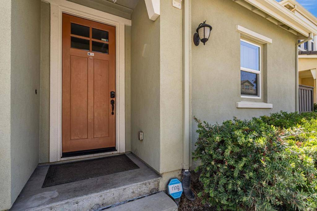 San Jose, CA 95123,6083 Golden Vista DR