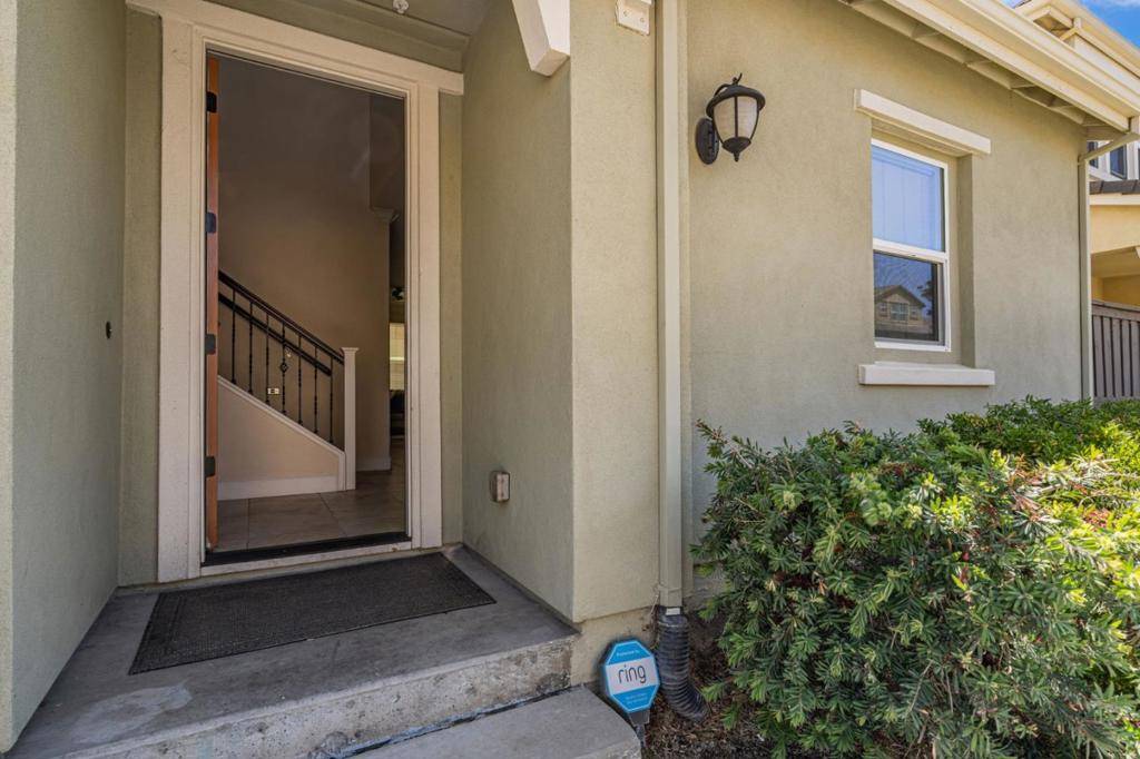 San Jose, CA 95123,6083 Golden Vista DR