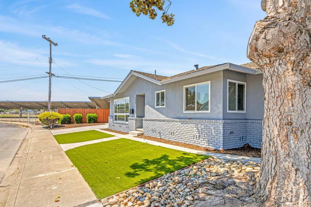 Santa Clara, CA 95051,666 Fairlane AVE