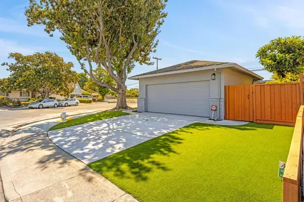 Santa Clara, CA 95051,666 Fairlane AVE