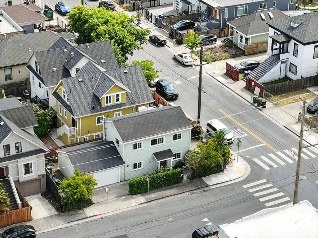 2930 Magnolia ST, Emeryville, CA 94608