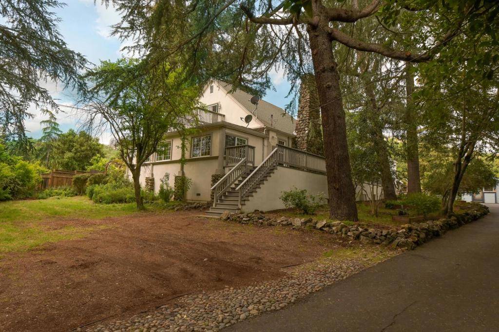 1855 Llagas, Morgan Hill, CA 95037