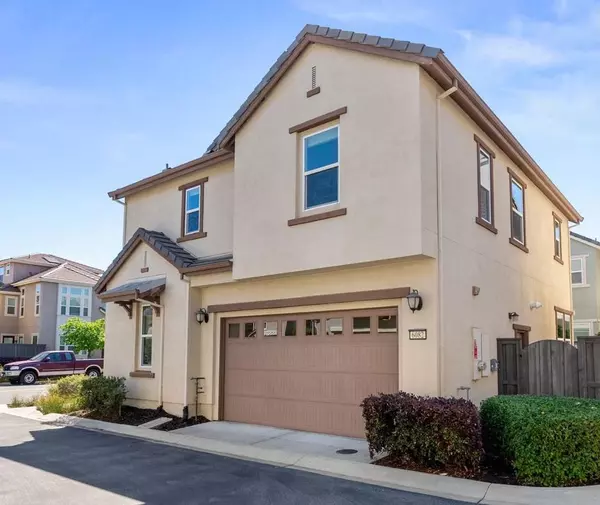 San Jose, CA 95123,6082 Charlotte DR