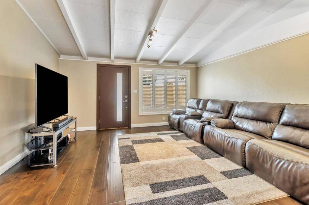 Sunnyvale, CA 94089,1101 Palamos AVE