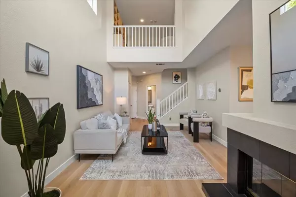 Alameda, CA 94502,272 McDonnel RD