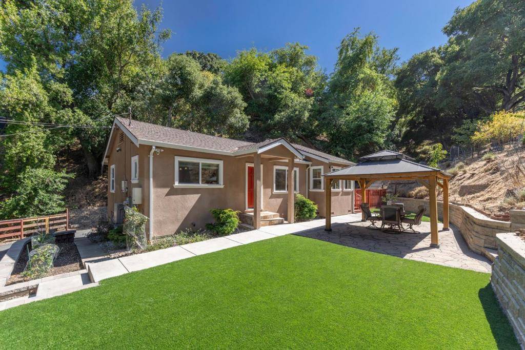 22304 Regnart RD, Cupertino, CA 95014