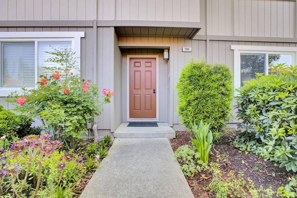 Pleasanton, CA 94566,760 Saint Michael CIR