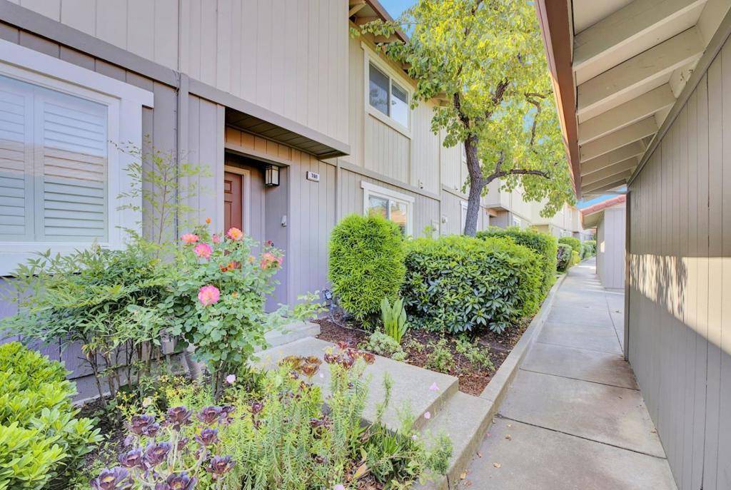 Pleasanton, CA 94566,760 Saint Michael CIR