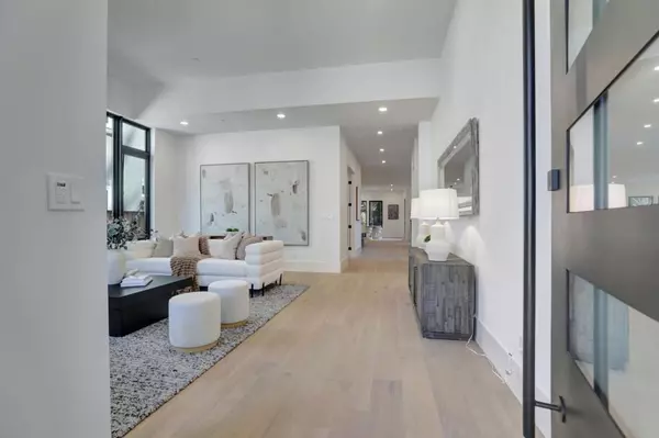 Menlo Park, CA 94025,546 9th AVE