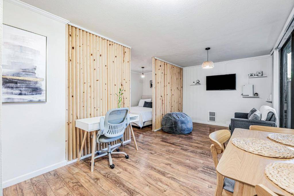 3154 Shelter Creek LN, San Bruno, CA 94066
