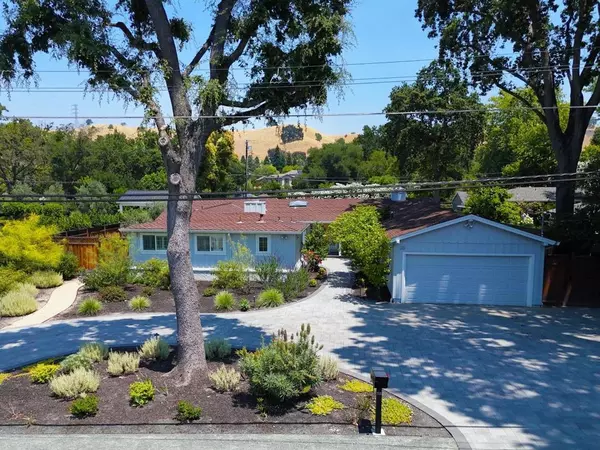 Alamo, CA 94507,20 Sara LN