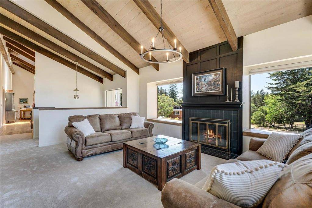 Aptos, CA 95003,284 Brooktree Ranch RD