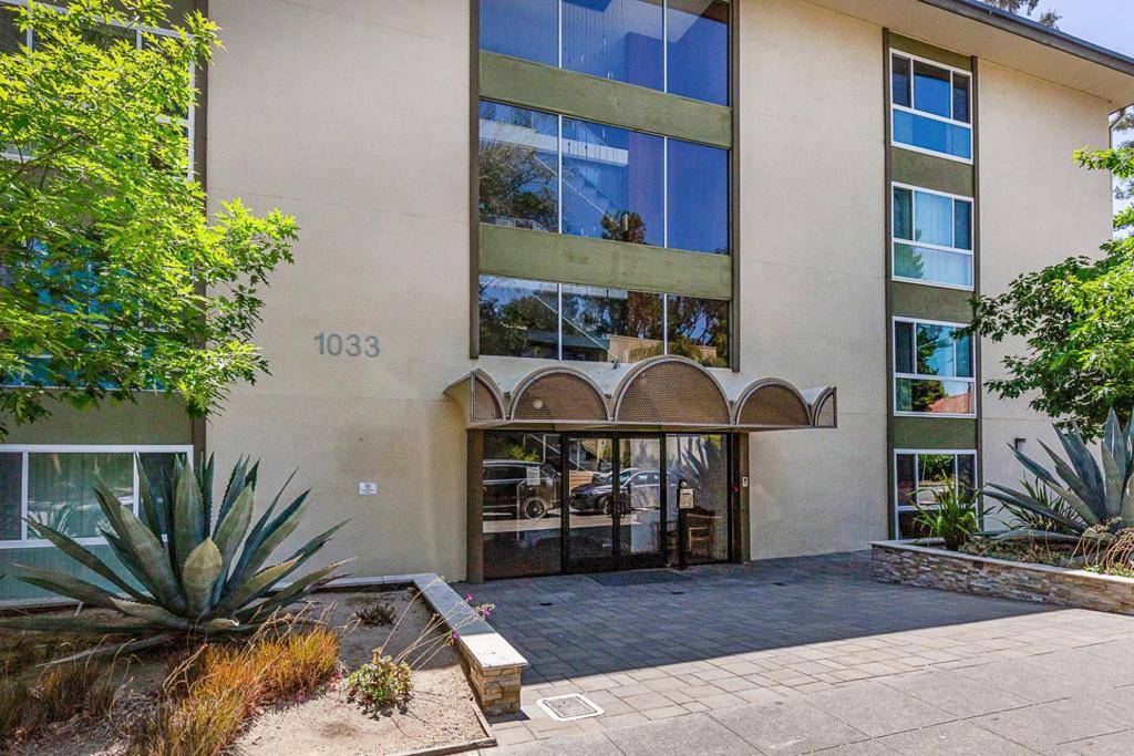 1033 Crestview DR #308, Mountain View, CA 94040