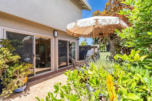 Los Gatos, CA 95032,15560 Camino Del Cerro