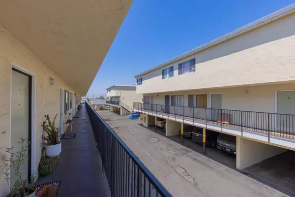 Salinas, CA 93905,75 N Hebbron AVE