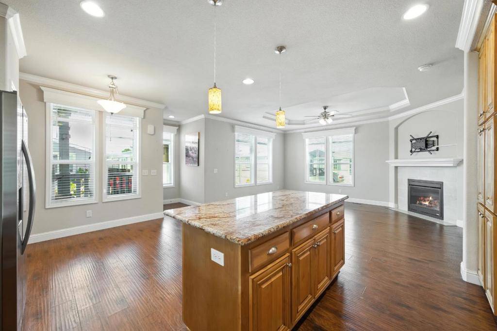 Mountain View, CA 94041,325 Sylvan AVE
