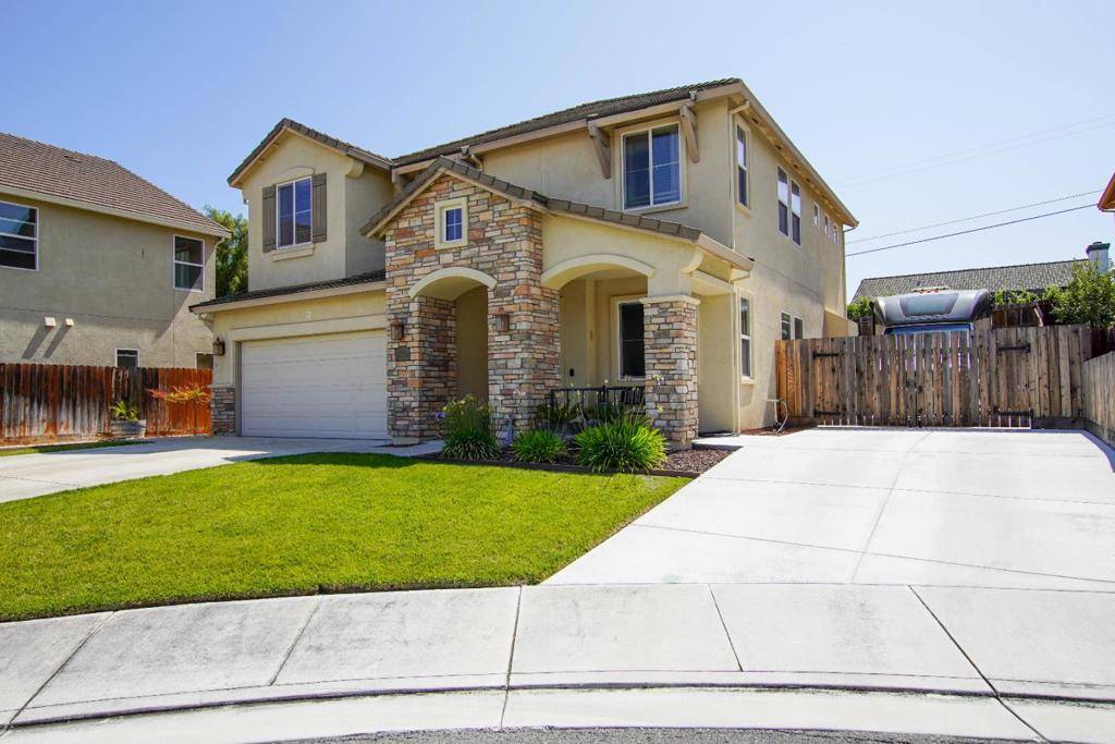 Hollister, CA 95023,1251 Mulberry ST