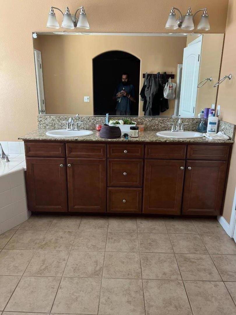 Fresno, CA 93727,6431 E Cortland Ave