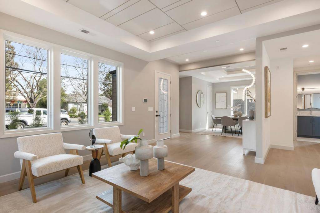 Redwood City, CA 94061,1004 Iris ST